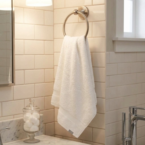 TOALLA DE BAÑO BLANCA MAGNA KARSTEN - Imagen 3